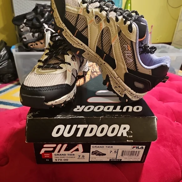 Fila | Shoes | Nib Fila Outdoor Womens Size 75 Grand Tier  display picture 1